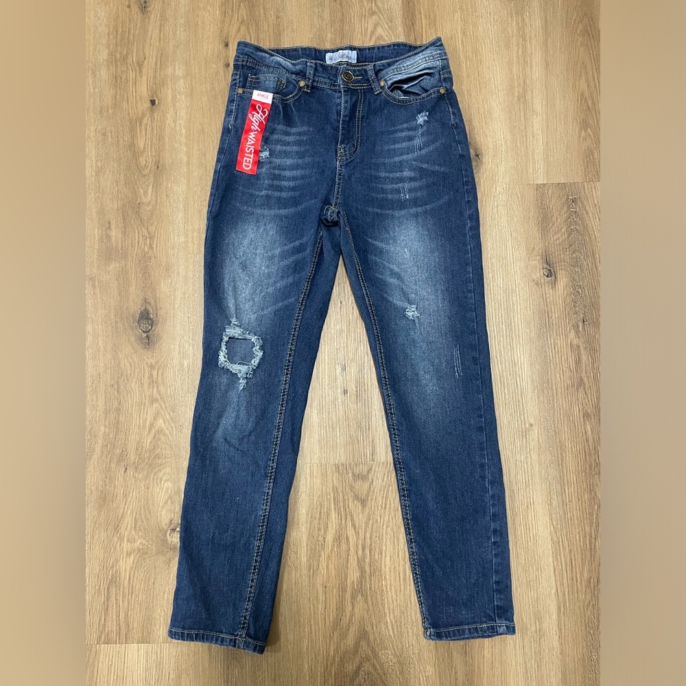 Red bottoms jeans, women’s high waisted, distressed, ankle jeans size 3 NWOT